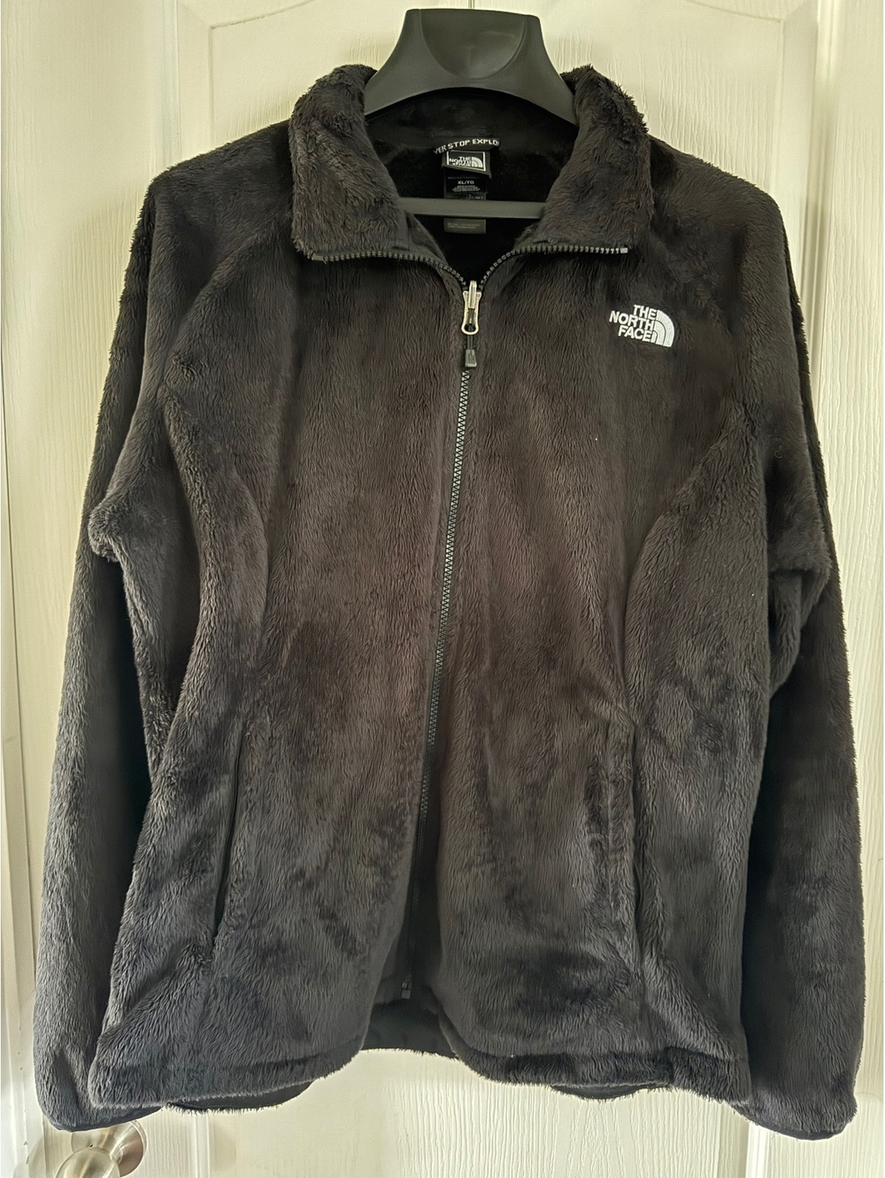 The North Face Women’s Black Fleece Jacket XL